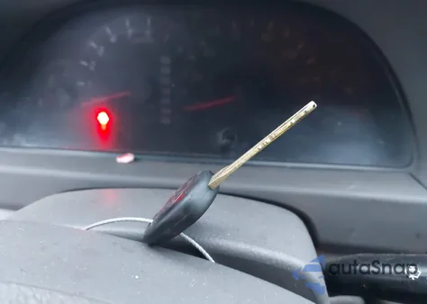 2005 Toyota Camry Xle z USA, uszkodzony, nr VIN 4T1BE32K65U012952